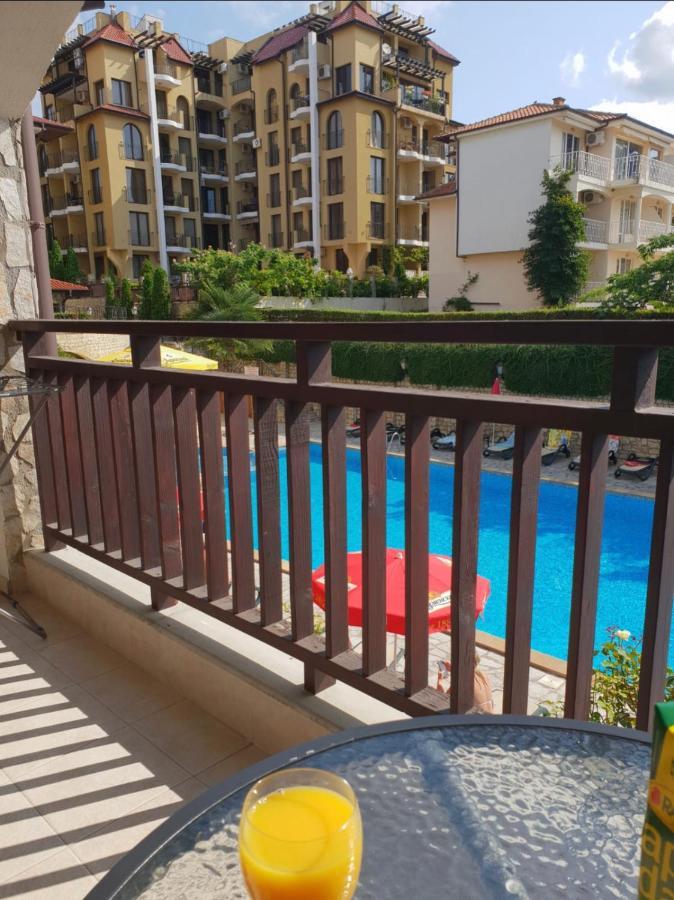 Apartments Amphora Sveti Vlas Exterior photo